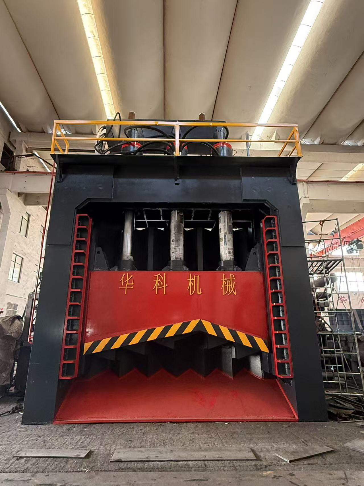 最新の企業ブログについて 新製品 油圧式スクラップ金属マルチブレードシャー