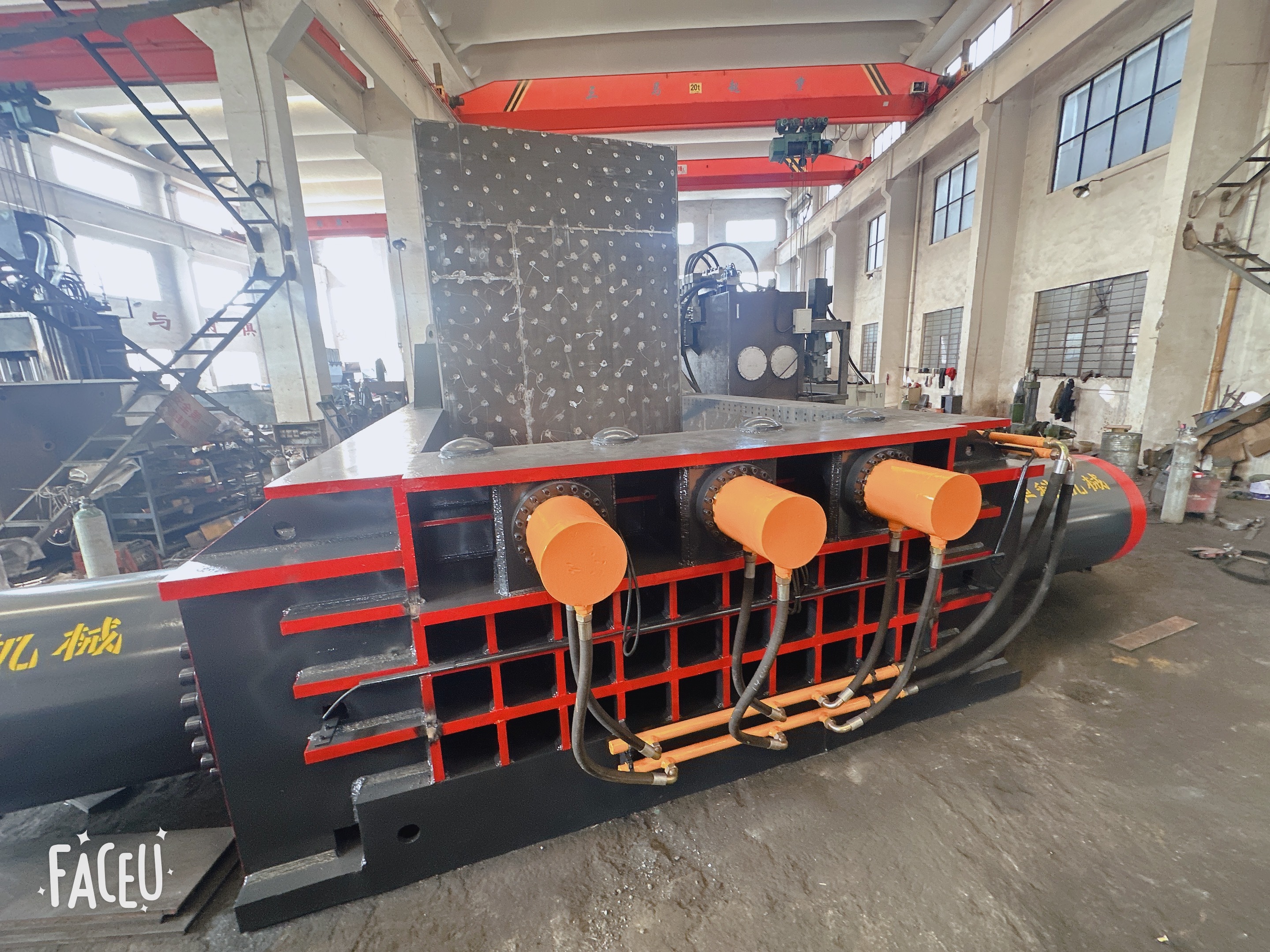最新の企業ブログについて PLC Automatic vs Manual Scrap Metal Baler: Which Control System Is Better for Your Recycling Plant?